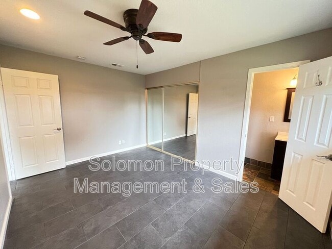 Building Photo - 3931 Genine Dr