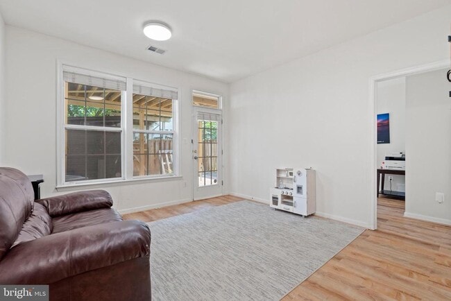 Building Photo - 44321 Rowley Terrace