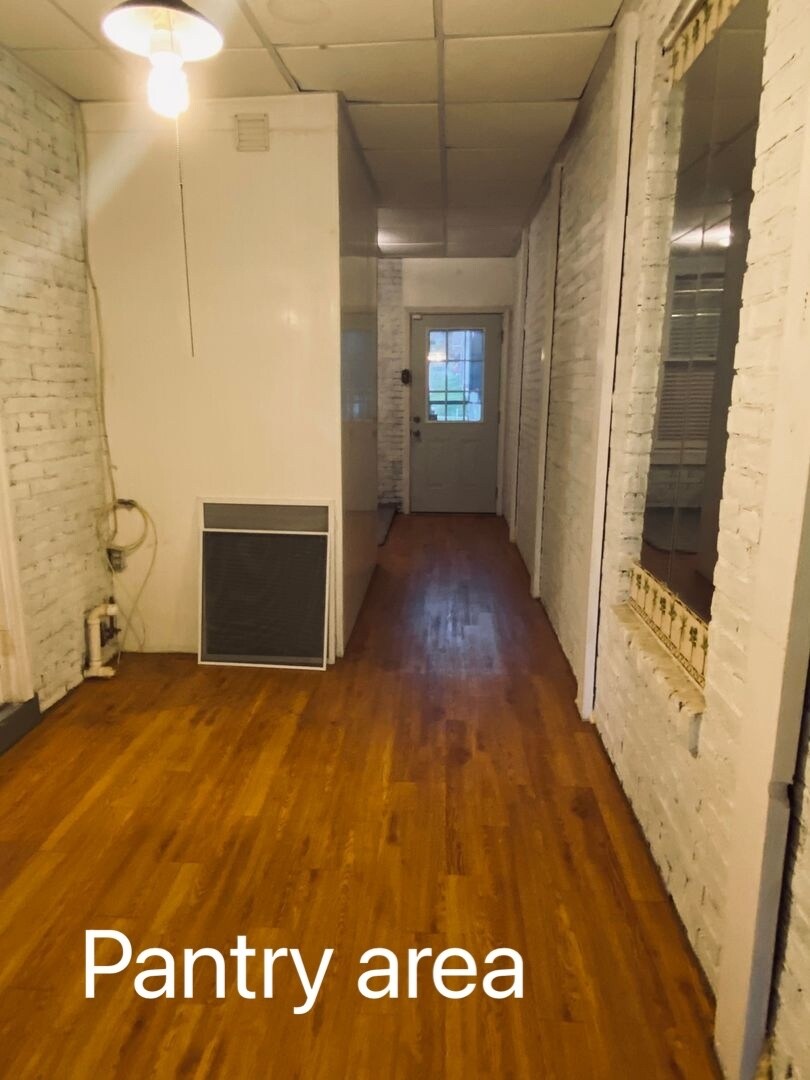 Building Photo - 1315 N George St