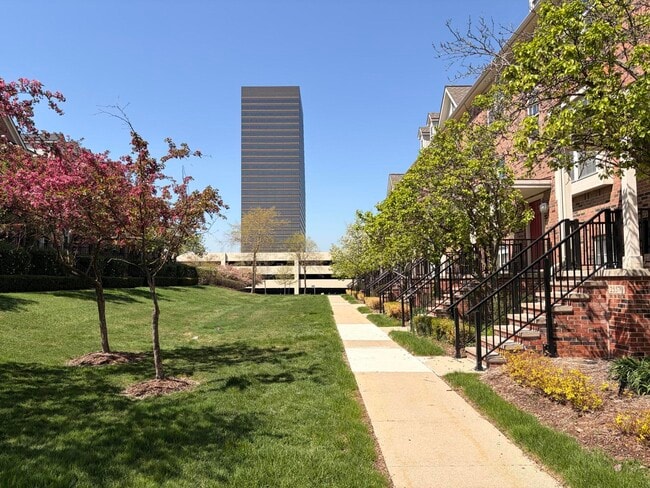 Building Photo - 25582 St James