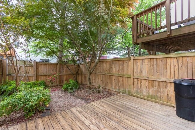Building Photo - 13939 Preacher Chapman Pl