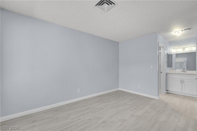 Building Photo - 4730 Nara Vista Way