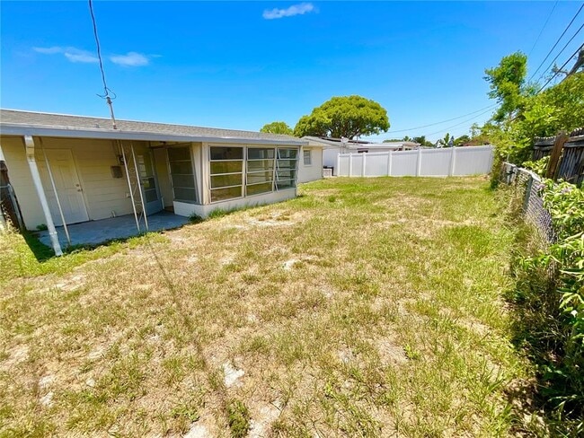 Building Photo - 3528 Latimer St