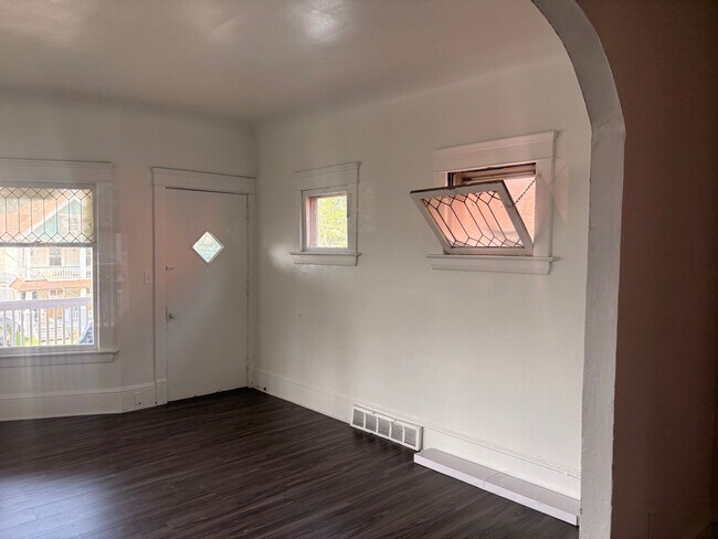 Building Photo - 10306 Adams Ave