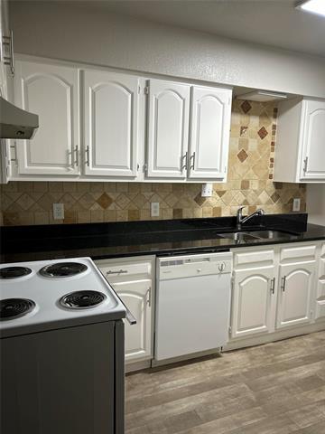 Building Photo - 10524 Shadywood Dr