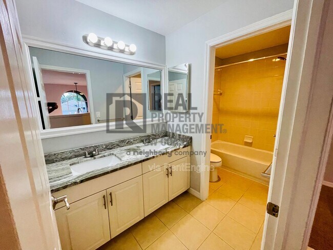 Building Photo - 9135 Astonia Way