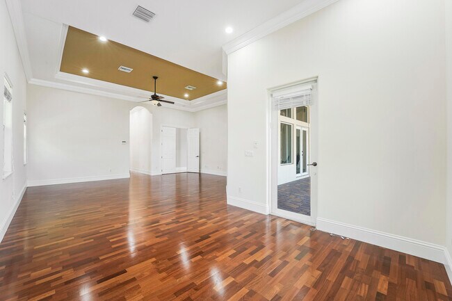 Building Photo - 11985 Carnegie Pl