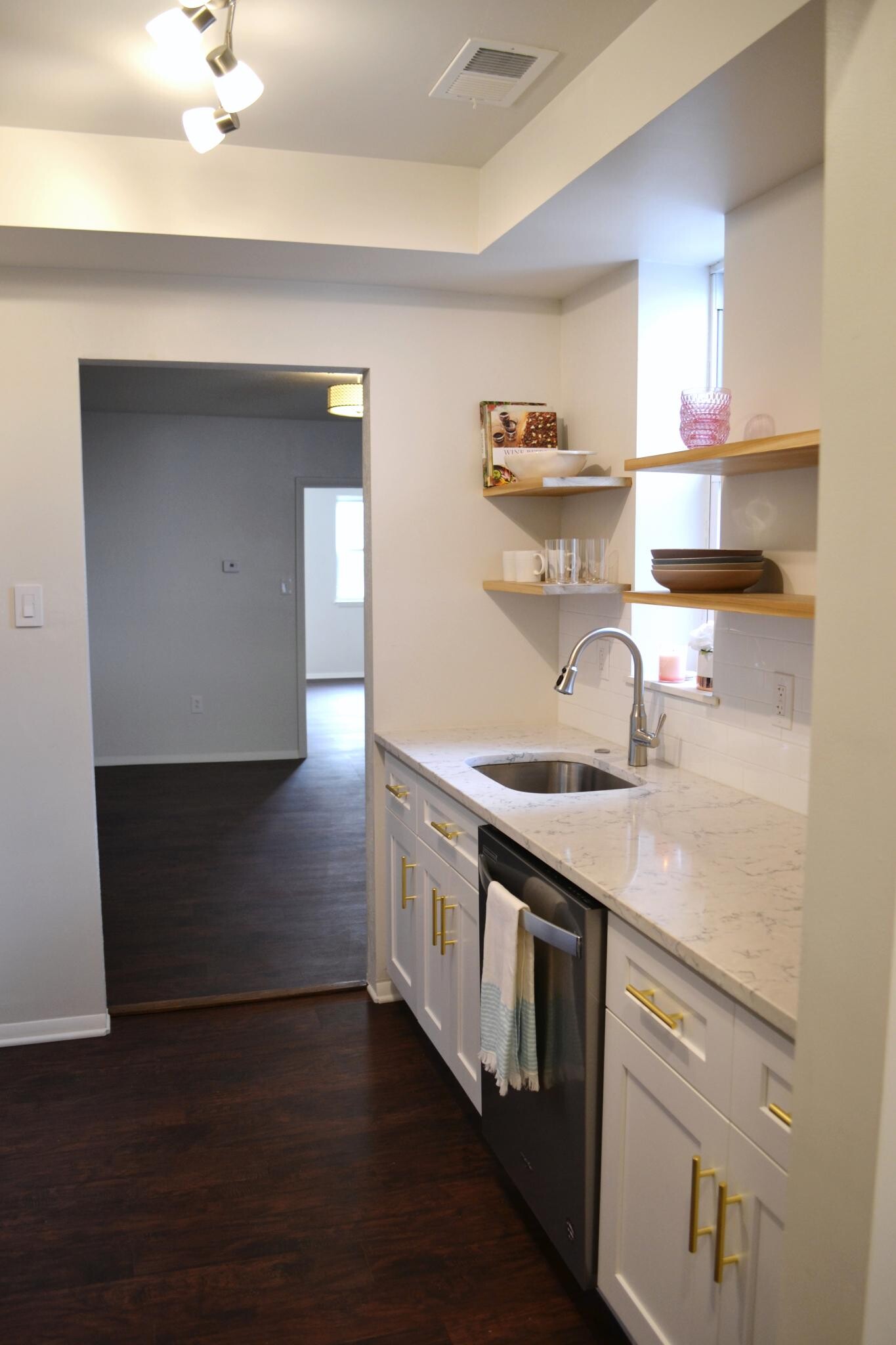 Building Photo - 2611 Larkins Way