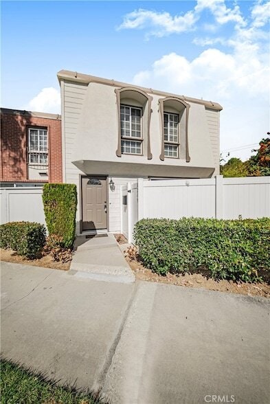 Building Photo - 8249 Haseltine Green