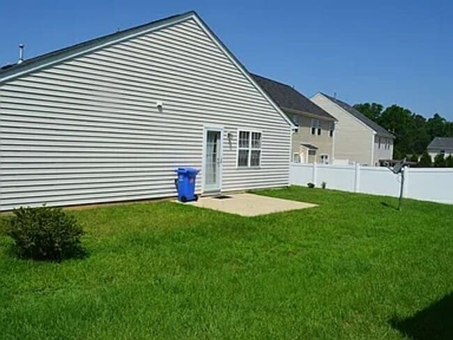 Building Photo - Charming 4BD, 2BA Fuquay-Varina Home with Large Backyard Near Interstates