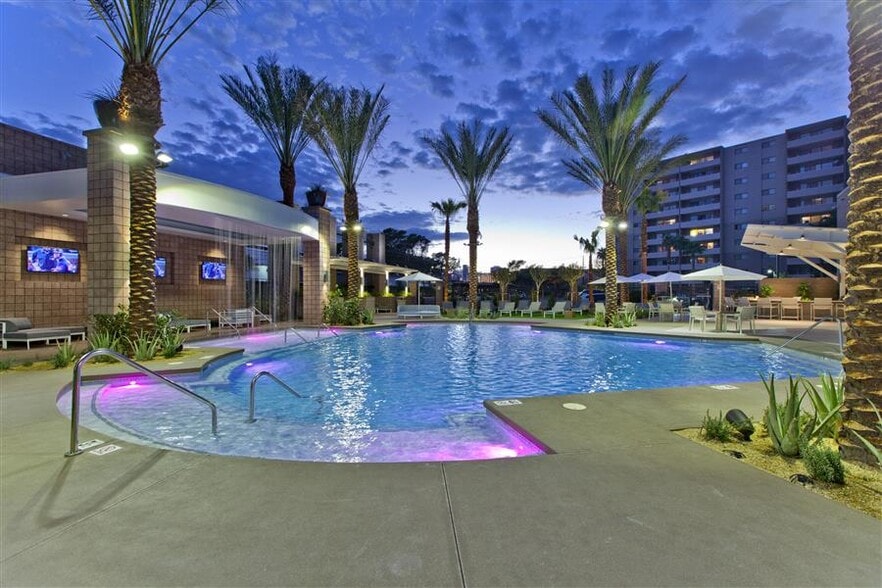 Rays At Vegas Towers