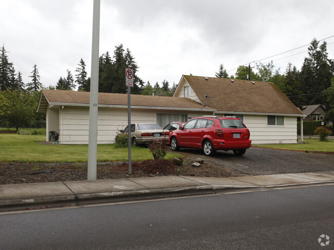 Building Photo - 16930 SW Upper Boones Ferry Rd