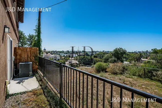 Building Photo - 8137 Cascio Ct