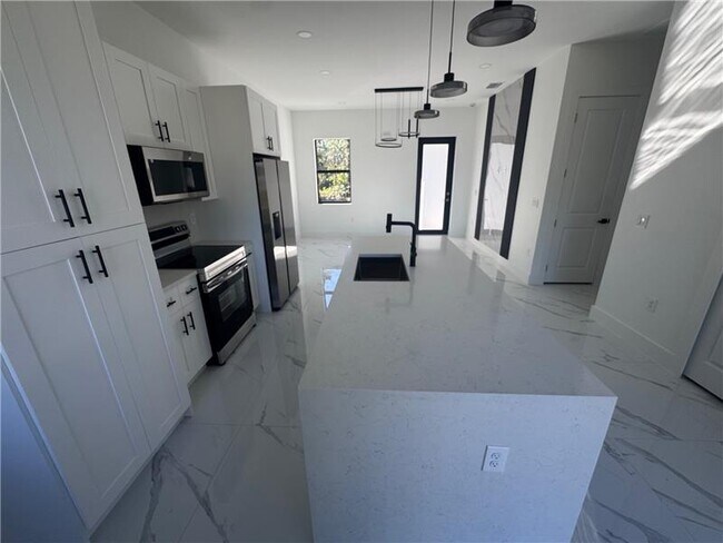 Building Photo - 1125 Chipley St
