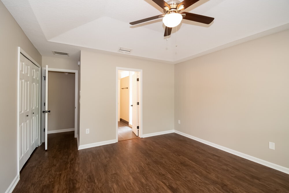 Building Photo - 2727 Cross Creek Dr