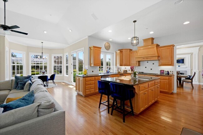 Building Photo - 3441 Torlano Pl