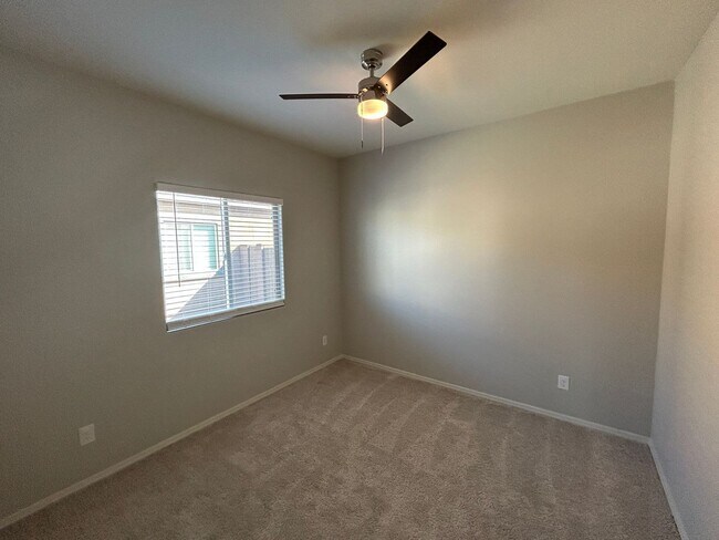 Building Photo - 24401 W Verlea Dr