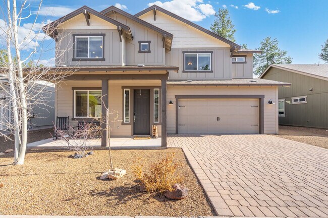 Building Photo - 2841 W Alamo Dr