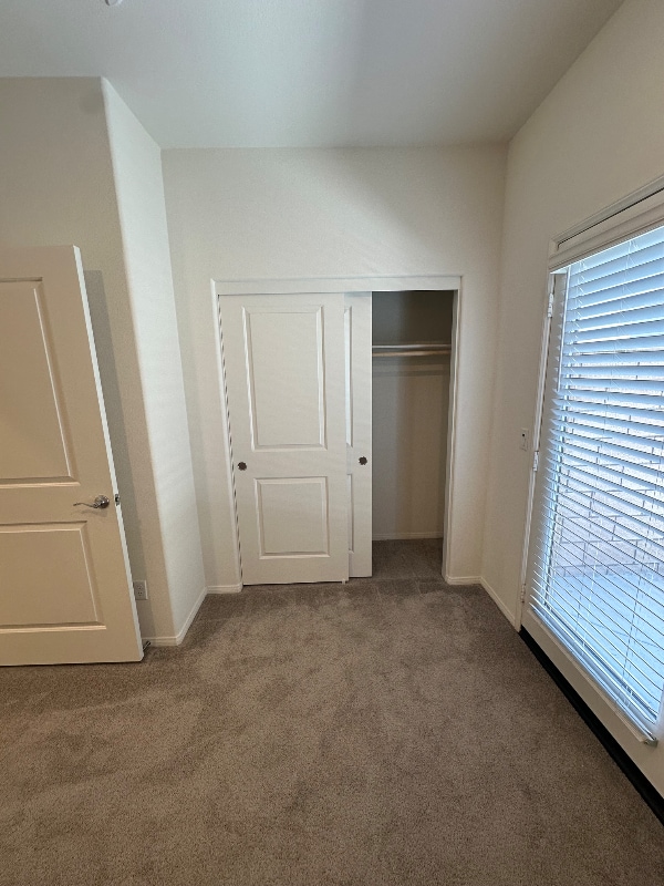 Building Photo - 28483 Cosmos Dr