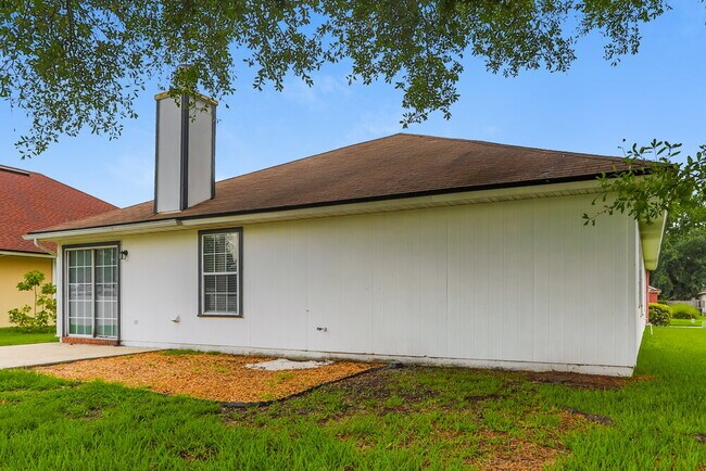 Building Photo - 1832 Northglen Cir