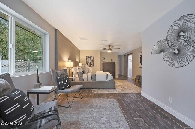 Building Photo - 8444 E Bonita Dr