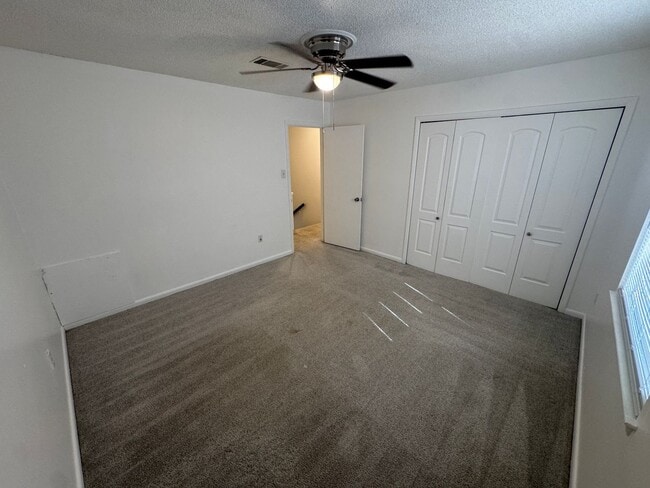 Building Photo - 8304 Woodview Dr N