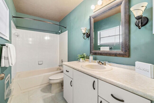 Building Photo - 21011 Windemere Ln