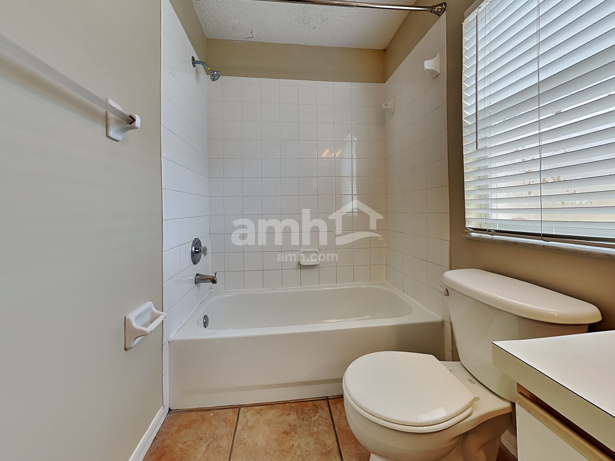 Building Photo - 4426 Country Hills Blvd