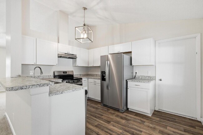 Building Photo - "Charming 3-Bedroom Oasis with 2 Baths on ...