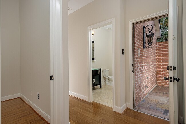 Building Photo - 38 Eagle Mead Pl