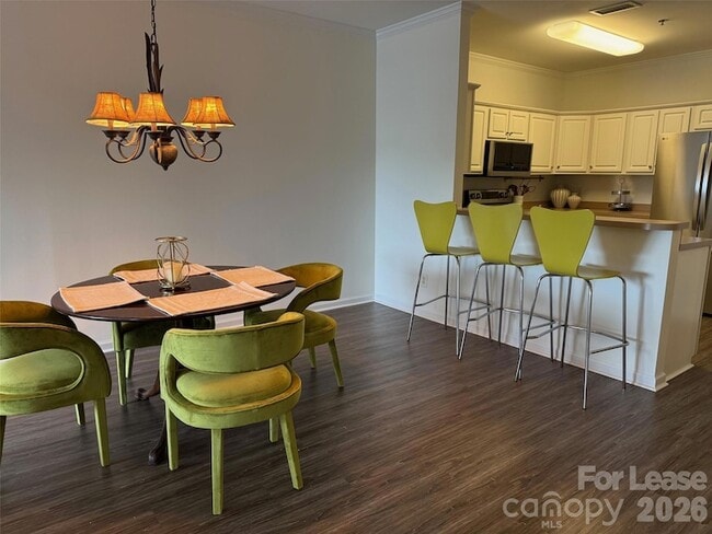 Building Photo - 1410 4th St Dr NW