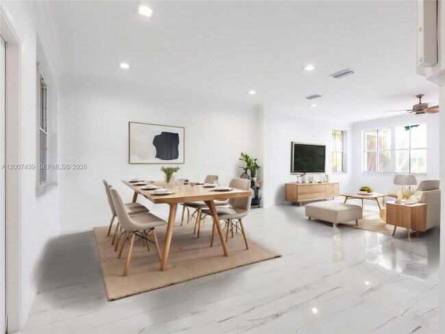 Building Photo - 801 Tanglewood Cir