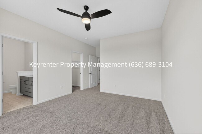 Building Photo - 825 Cedarwood Dr