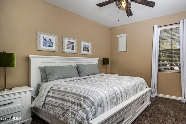 Building Photo - 9053 E Hobart St