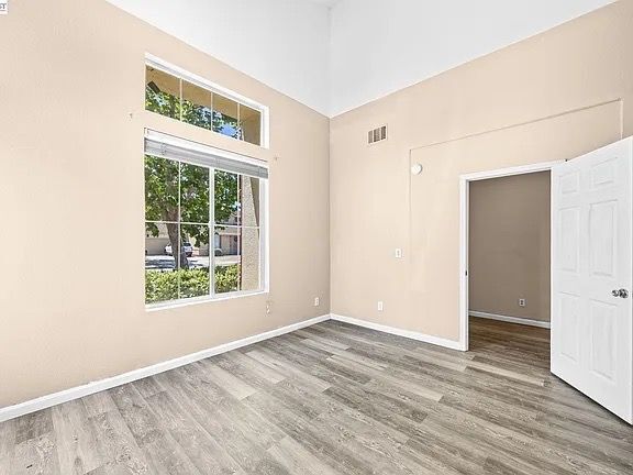 Building Photo - 4528 Wagon Trail Way