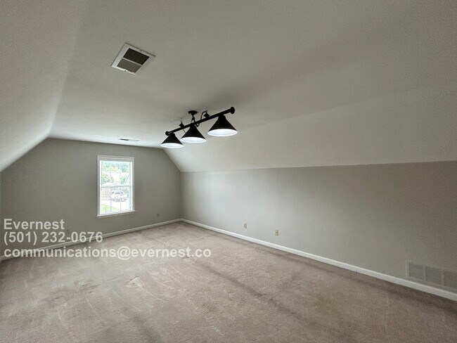 Building Photo - 9501 William Little Dr