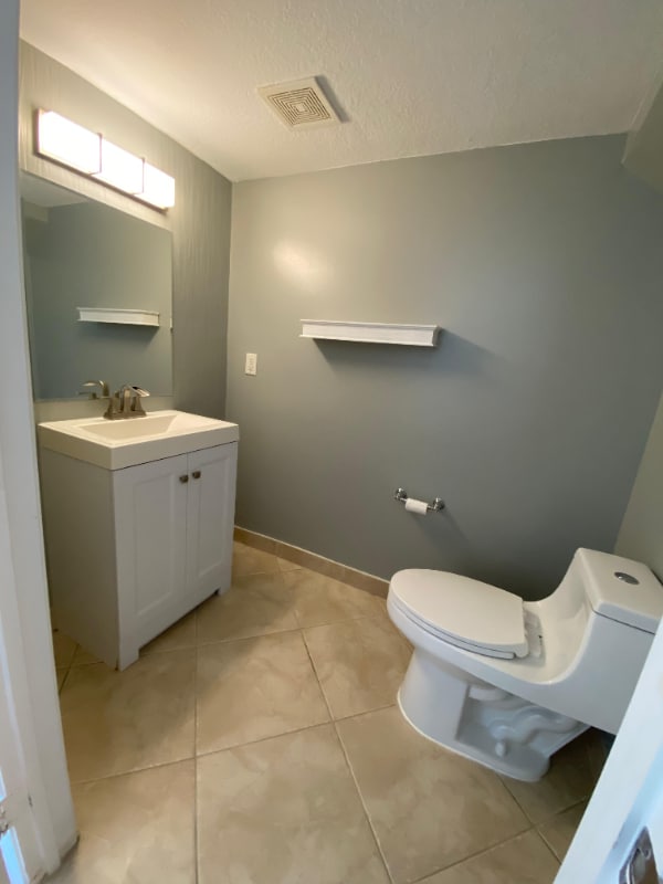 Building Photo - 5932 Manchester Way