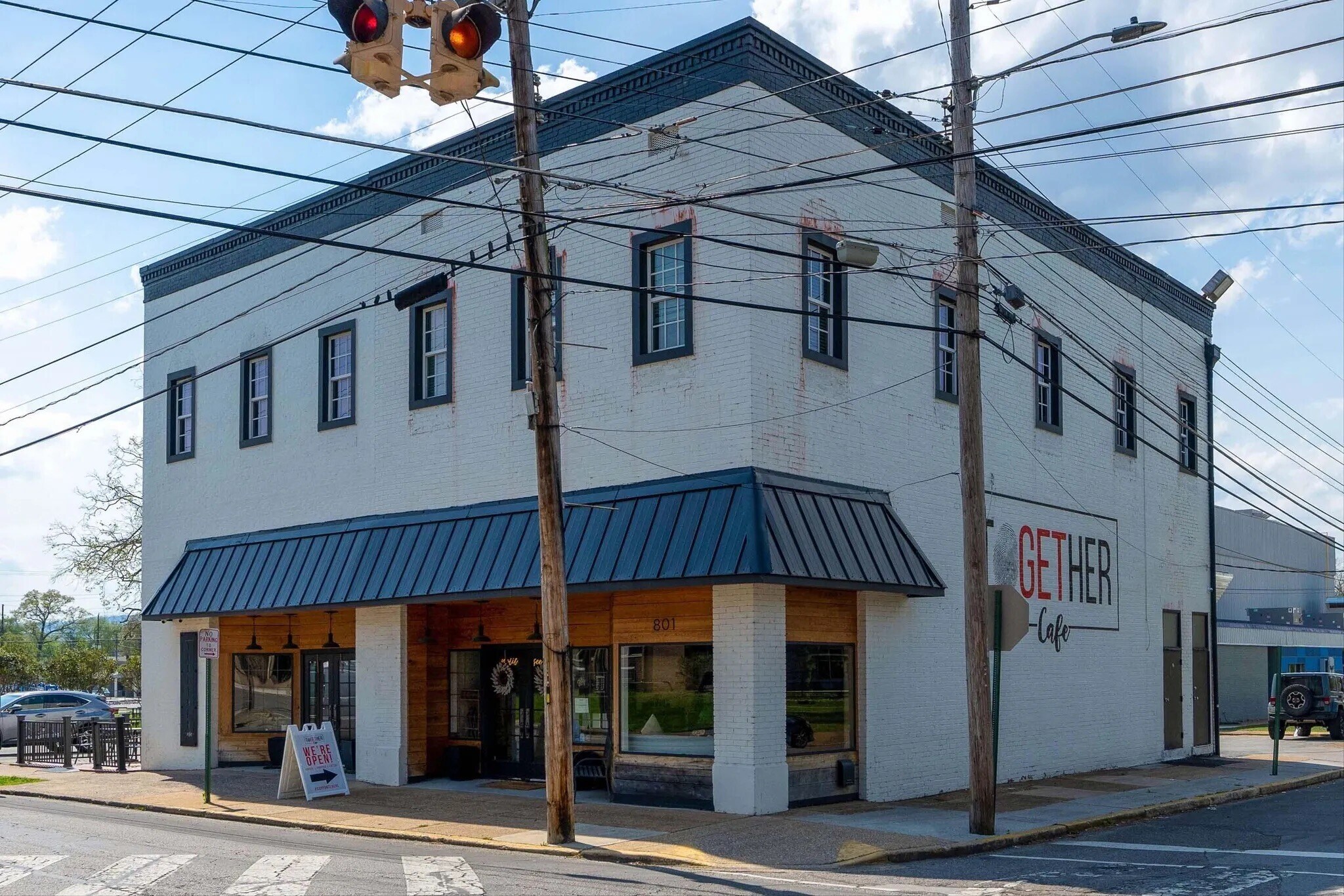 Building Photo - 829 S Greenwood Ave