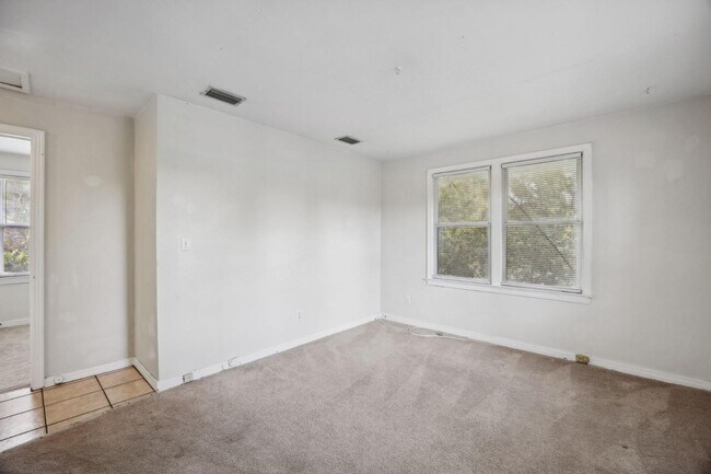 Building Photo - 1338 Wolfe St