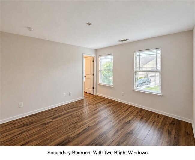 Building Photo - 3432 Castleberry Village Cir