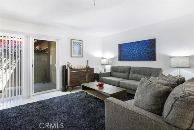 Building Photo - 555 S Thornhill Rd