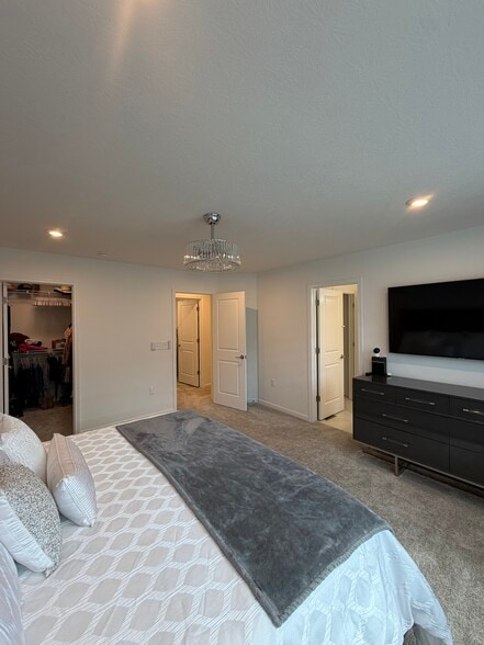 Building Photo - 3357 Abberley Dr