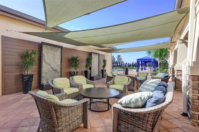 Building Photo - 4949 Sandy Brook Cir