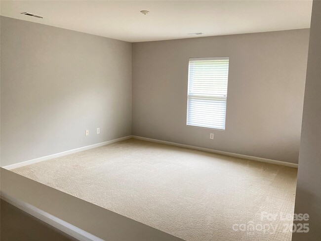 Building Photo - 7306 Lamplighter Close Dr