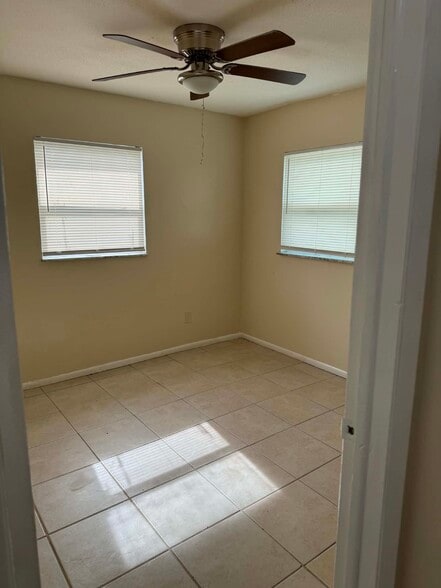 2nd Bedroom - 503 Mayflower Ln