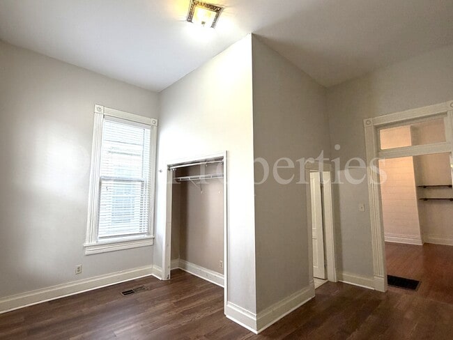 Building Photo - 59 S Cox St