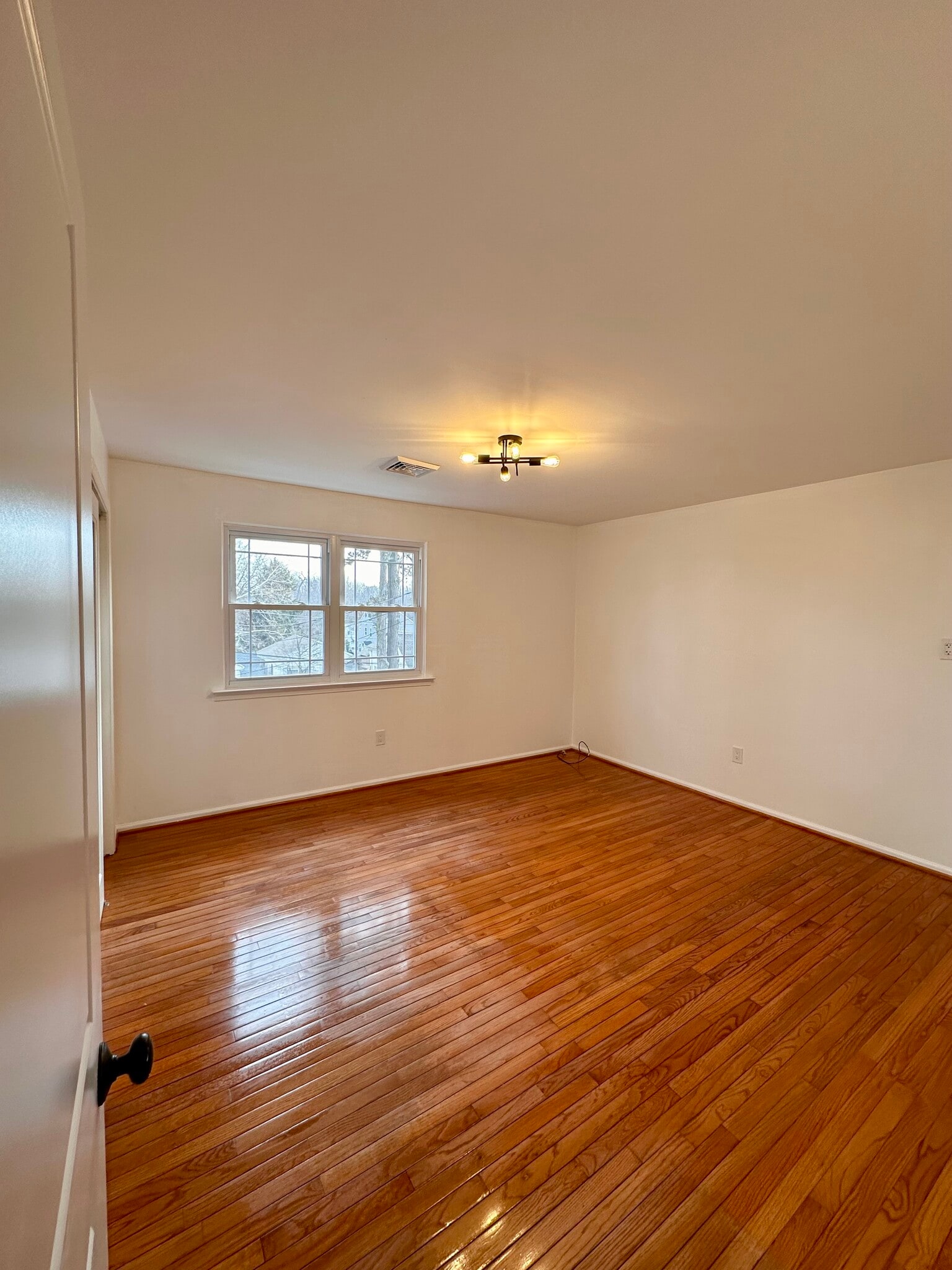 Building Photo - 454 Avenue A