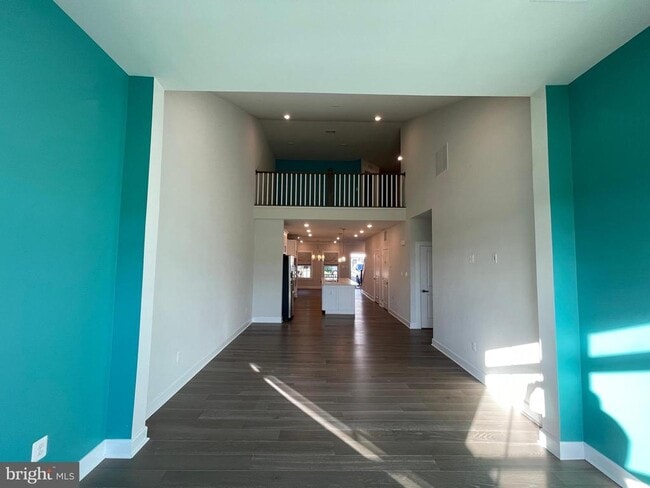 Building Photo - 33789 Freeport Dr