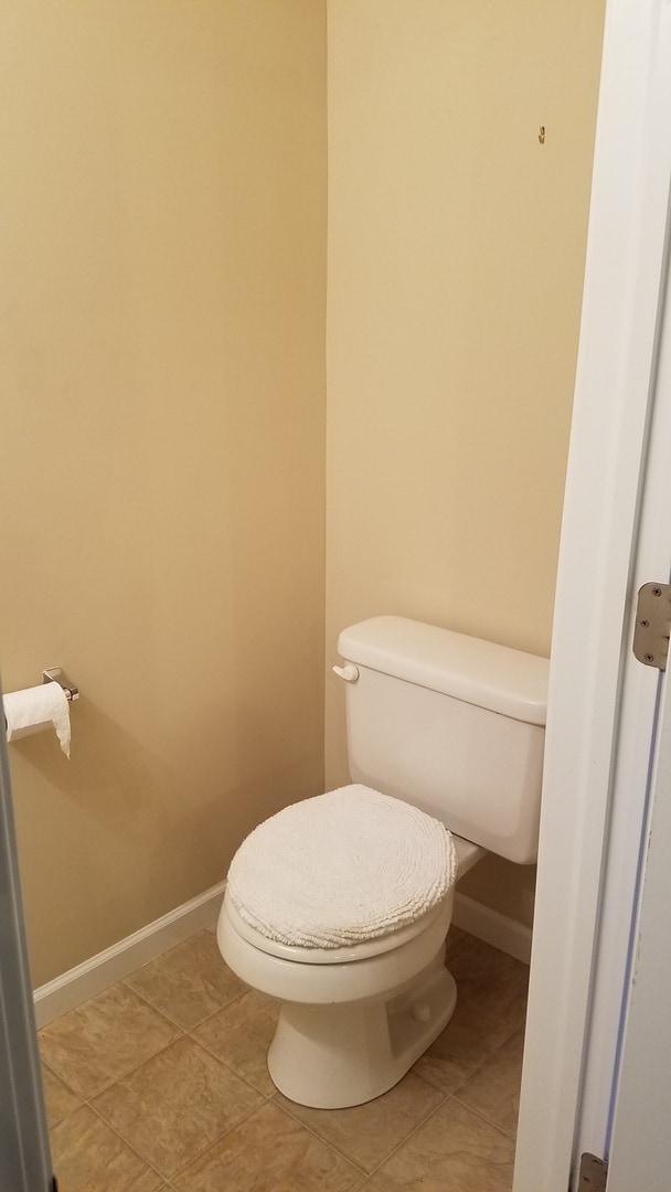 Building Photo - 3 bedroom, 2.5 bath townhome