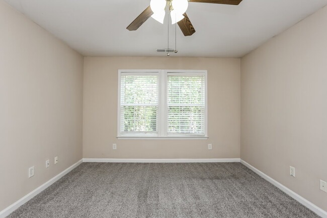 Building Photo - 47 Highland Falls Dr